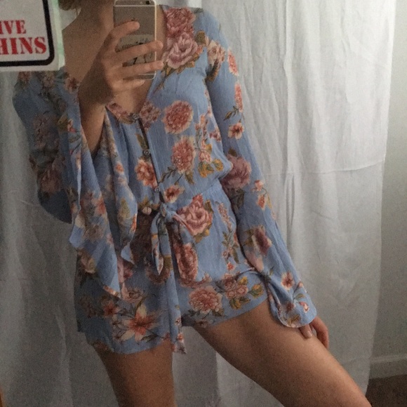 Billabong romper - Picture 1 of 3
